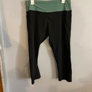 Starting Point Capri Yoga Pants